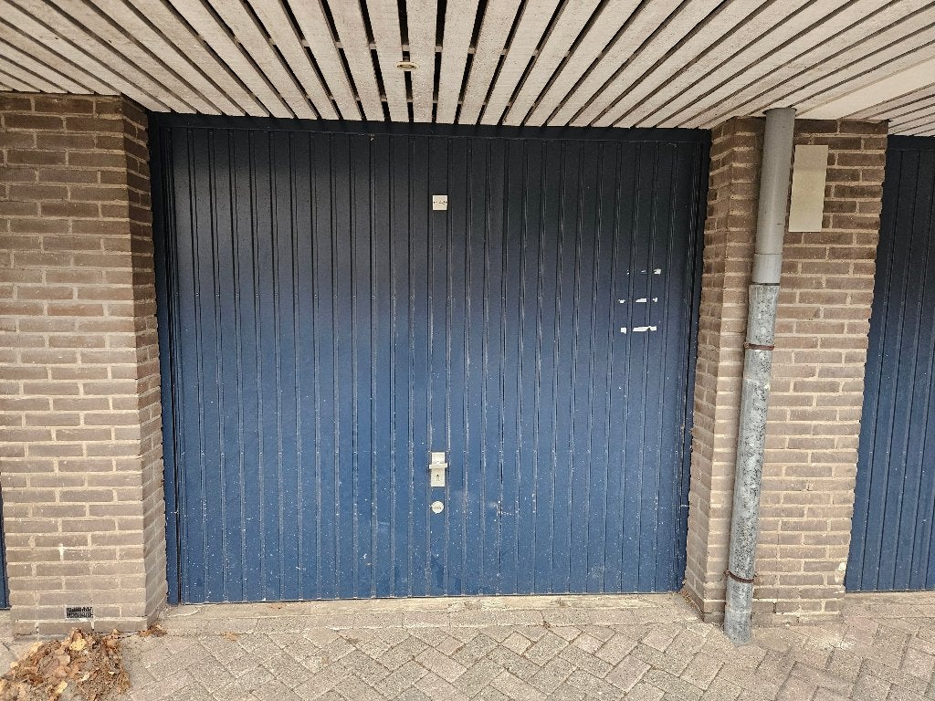 Garagebox te huur – €75 per maand per motor, Auto diversen, Autostallingen en Garages