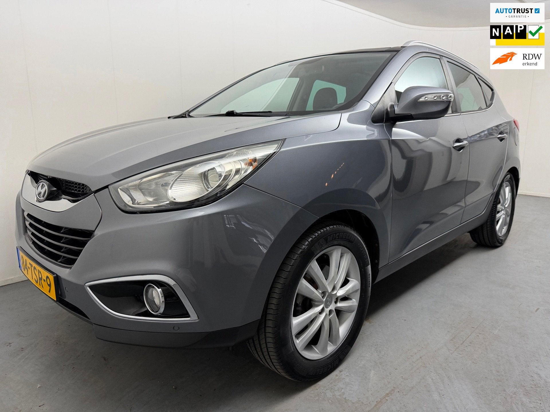 Hyundai Ix35 2.0i i-Catcher # Pano # Leder # Camera # Trekha, Gebruikt, 4 cilinders, Stoelverwarming, 163 pk