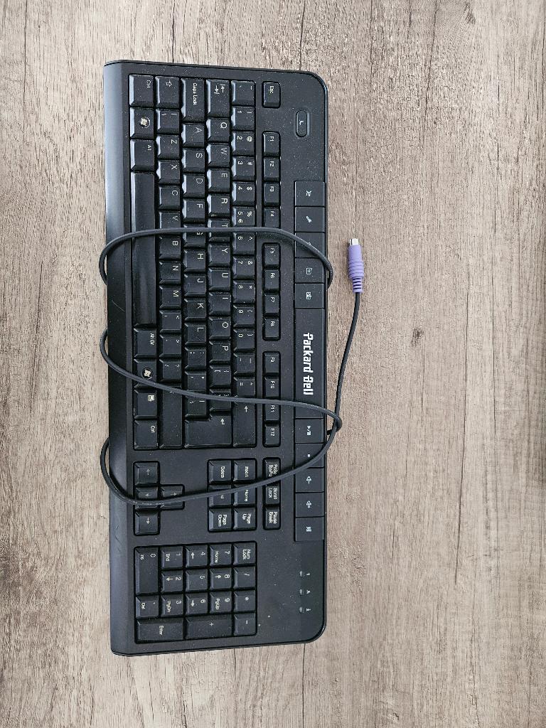Packard Bell toetsenbord met PS/2 aansluiting, Computers en Software, Ophalen, Packard Bell, Zo goed als nieuw, Qwerty