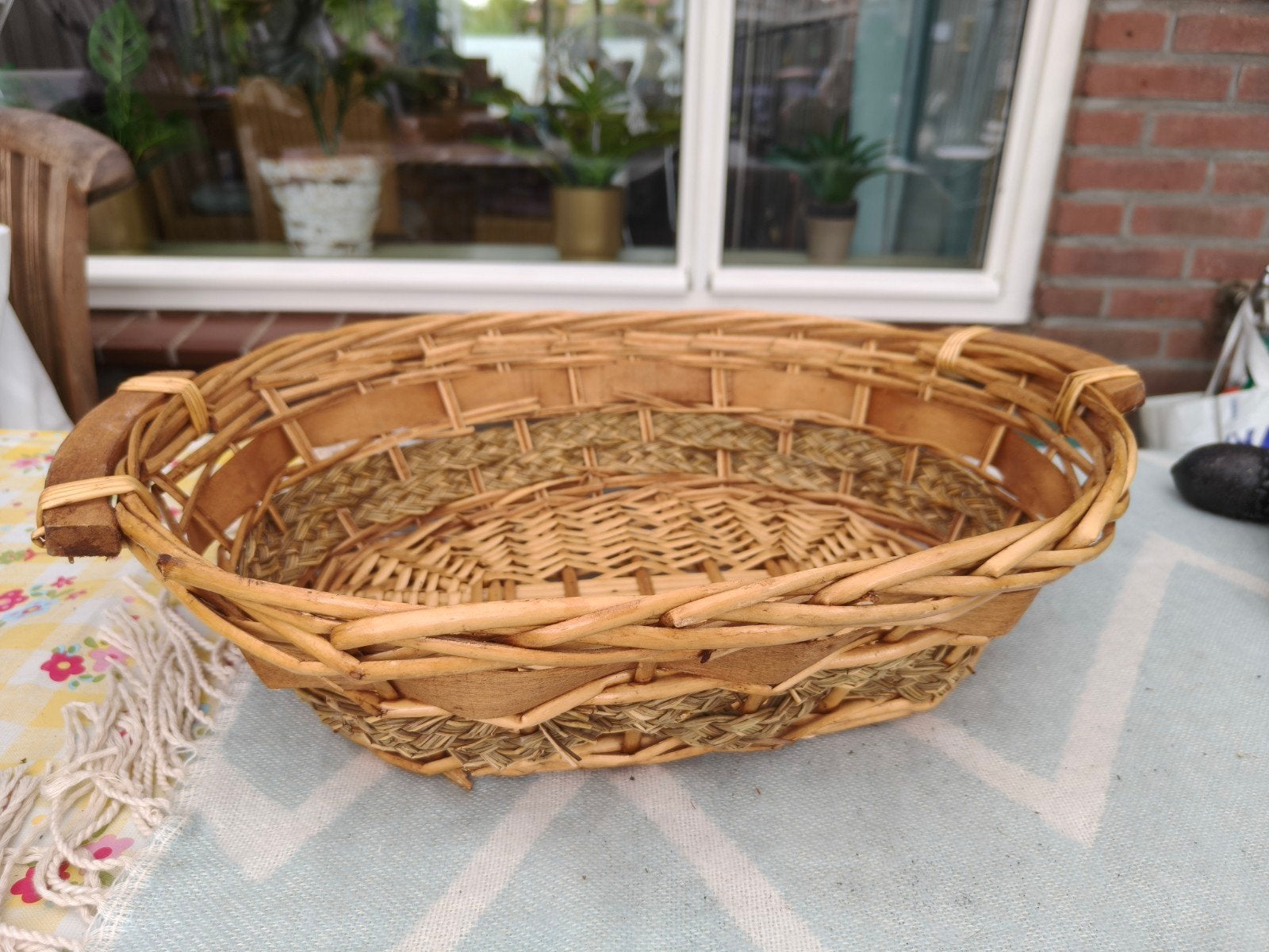 ovaal riet/rotan broodmand houten grepen, Dieren en Toebehoren, Ophalen of Verzenden, Zo goed als nieuw, Overige