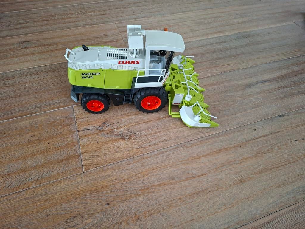 Bruder hakselaar, Hobby en Vrije tijd, Modelauto's | 1:32, Ophalen, Zo goed als nieuw, Tractor of Landbouw, Overige merken