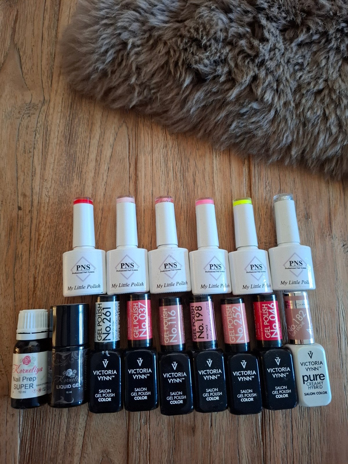 Gellak - PNS en Victoria Vynn, Ophalen, Zo goed als nieuw, Handen en Nagels