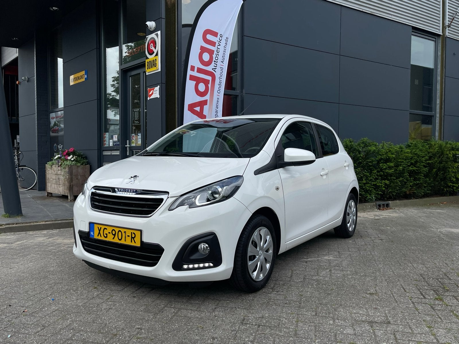 Peugeot 108 Active TOP 1.0 E-vti 5 Deurs, Auto's, Stof, 4 stoelen, Wit, Origineel Nederlands