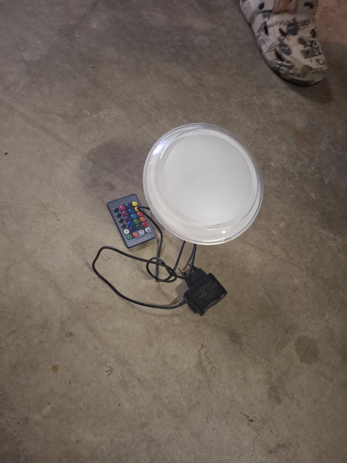 RGB LED Lamp met Afstandsbediening, Kleur aanpasbaar, Ophalen of Verzenden, Zo goed als nieuw, Meerkleurig