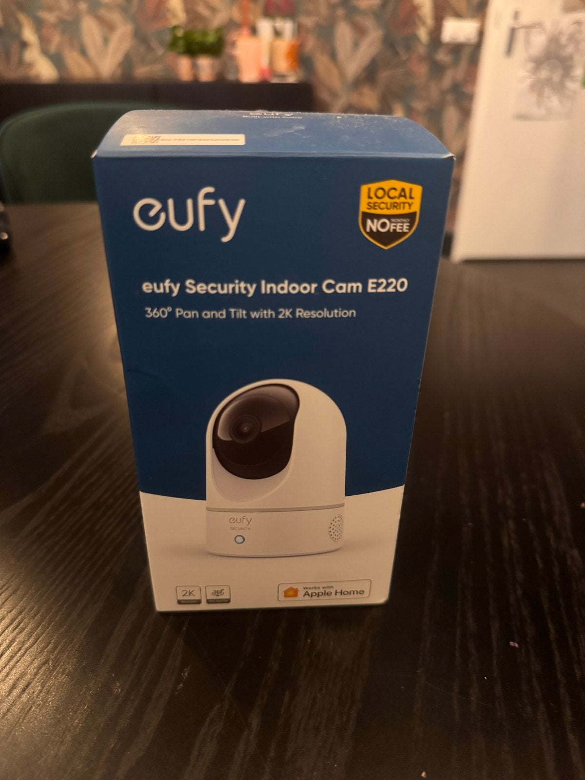 Eufy Security Indoor Cam - 2K Pan & Tilt Binnencamera, Ophalen of Verzenden, Nieuw, Binnencamera