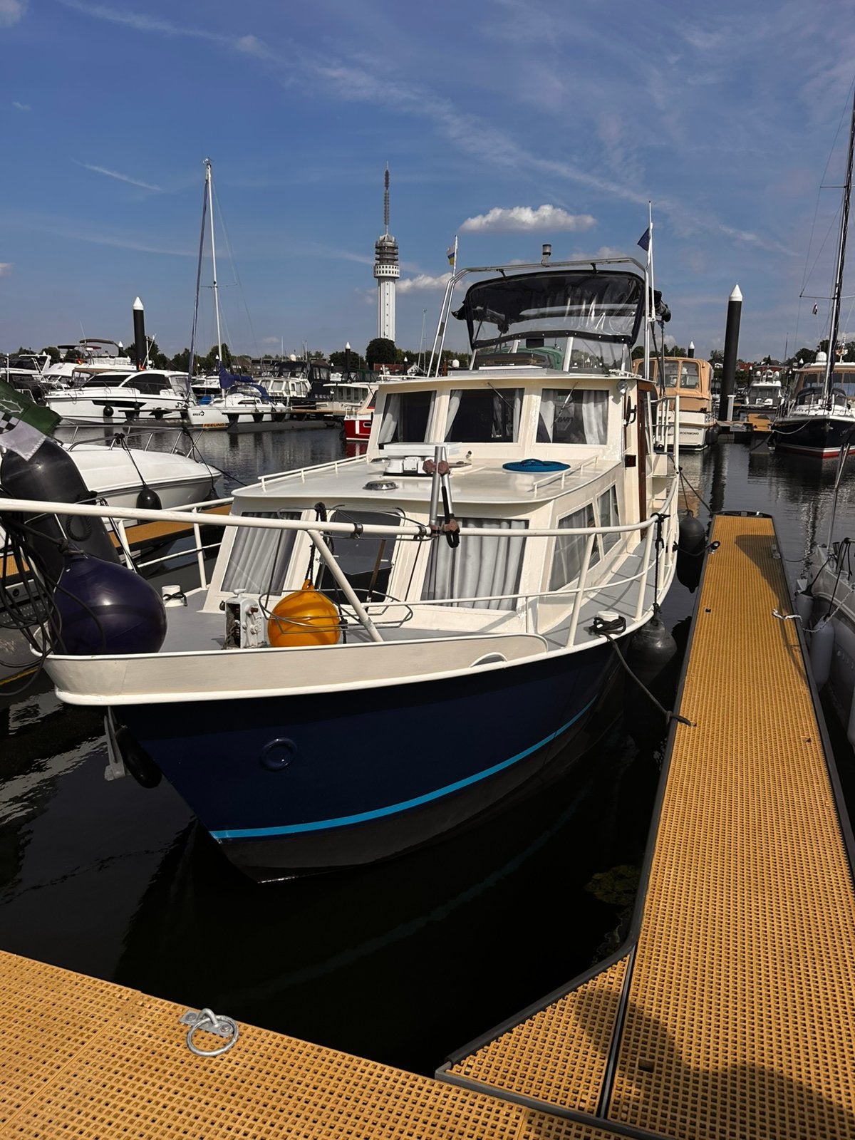 Stalen Cruiser vakantieklaar, Watersport en Boten, Motorboten en Motorjachten, Gebruikt, Diesel, 100 cm, 120 pk