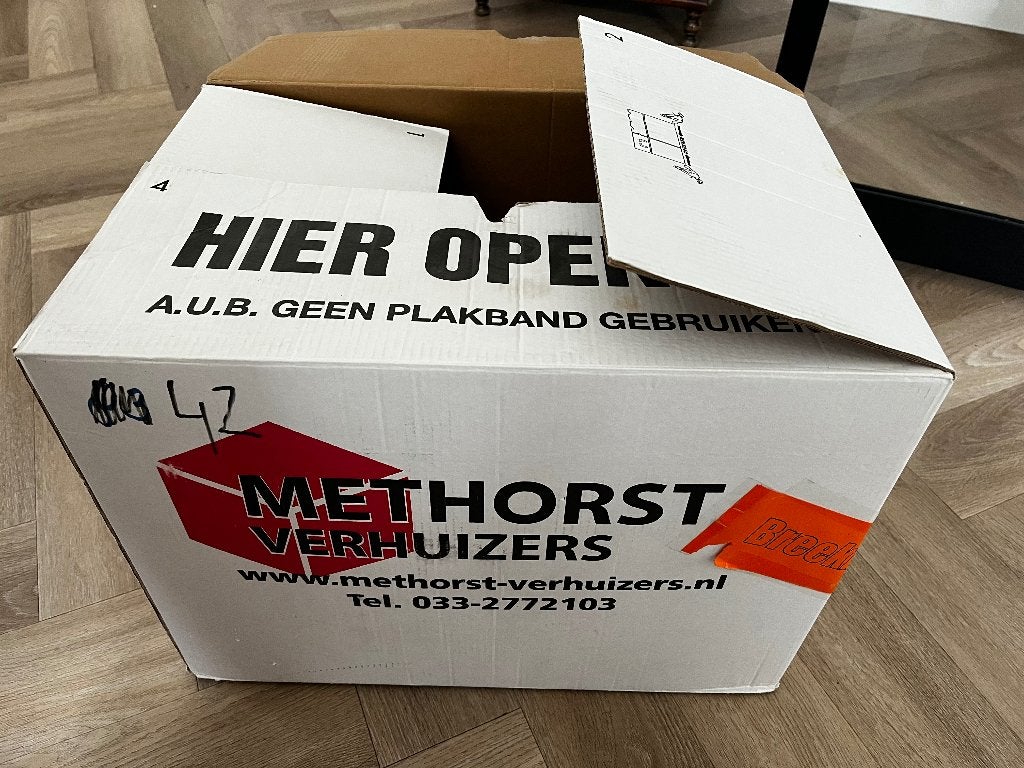 Steveige verhuisdozen, slechts 1 keer gebruikt, Doe-het-zelf en Verbouw, Kratten en Dozen, Ophalen, Doos, 40 tot 60 cm, Opvouwbaar