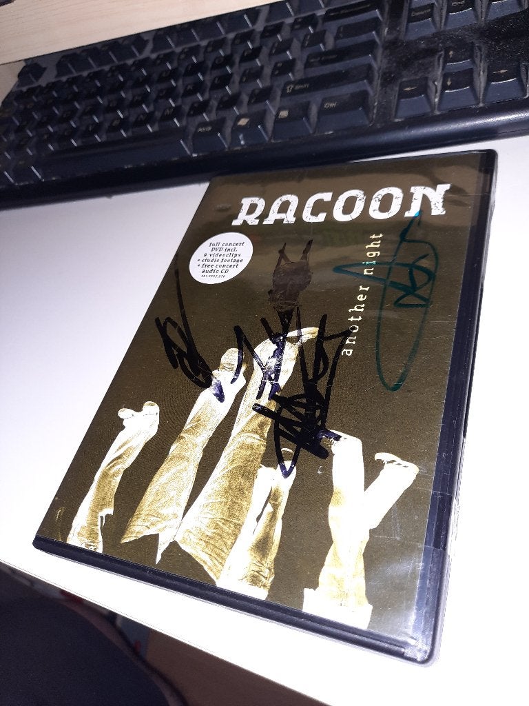 DVD CD GESIGNEERD Racoon – Another Night, Alle leeftijden, Ophalen, Zo goed als nieuw