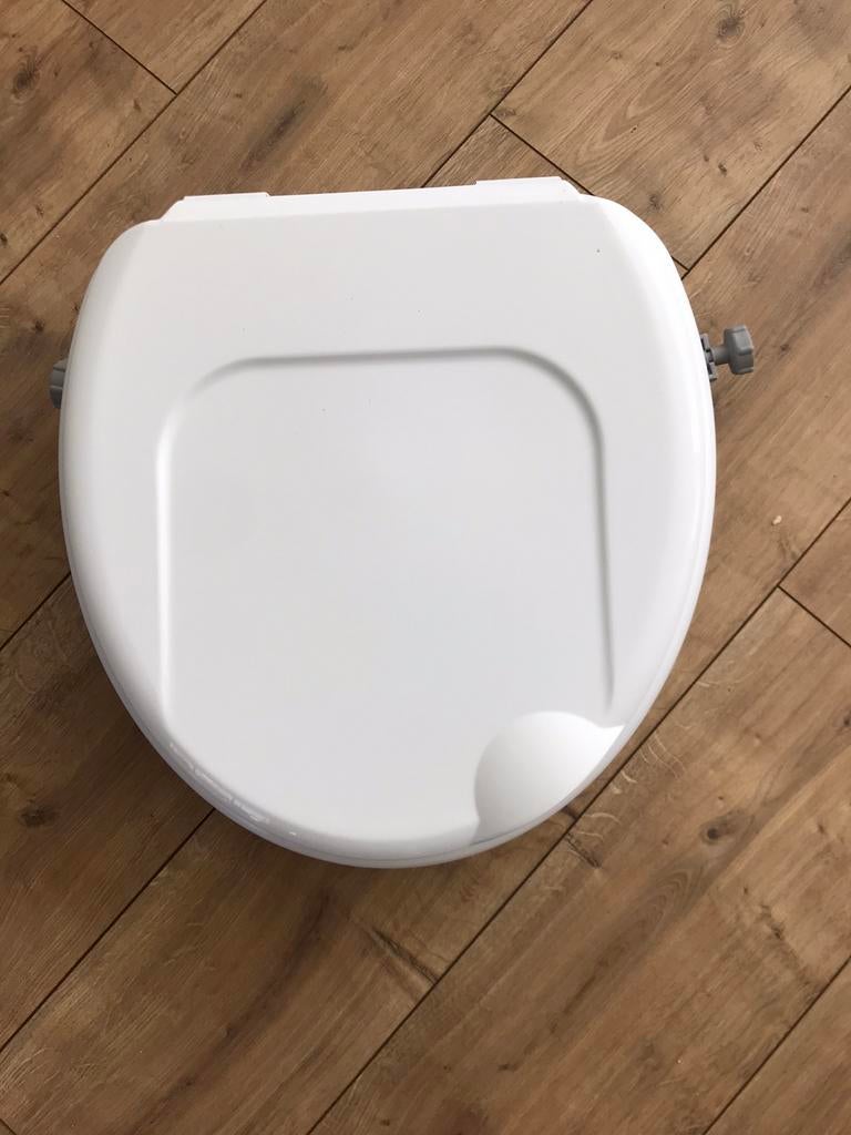 Toilet verhoger, Ophalen of Verzenden, Zo goed als nieuw