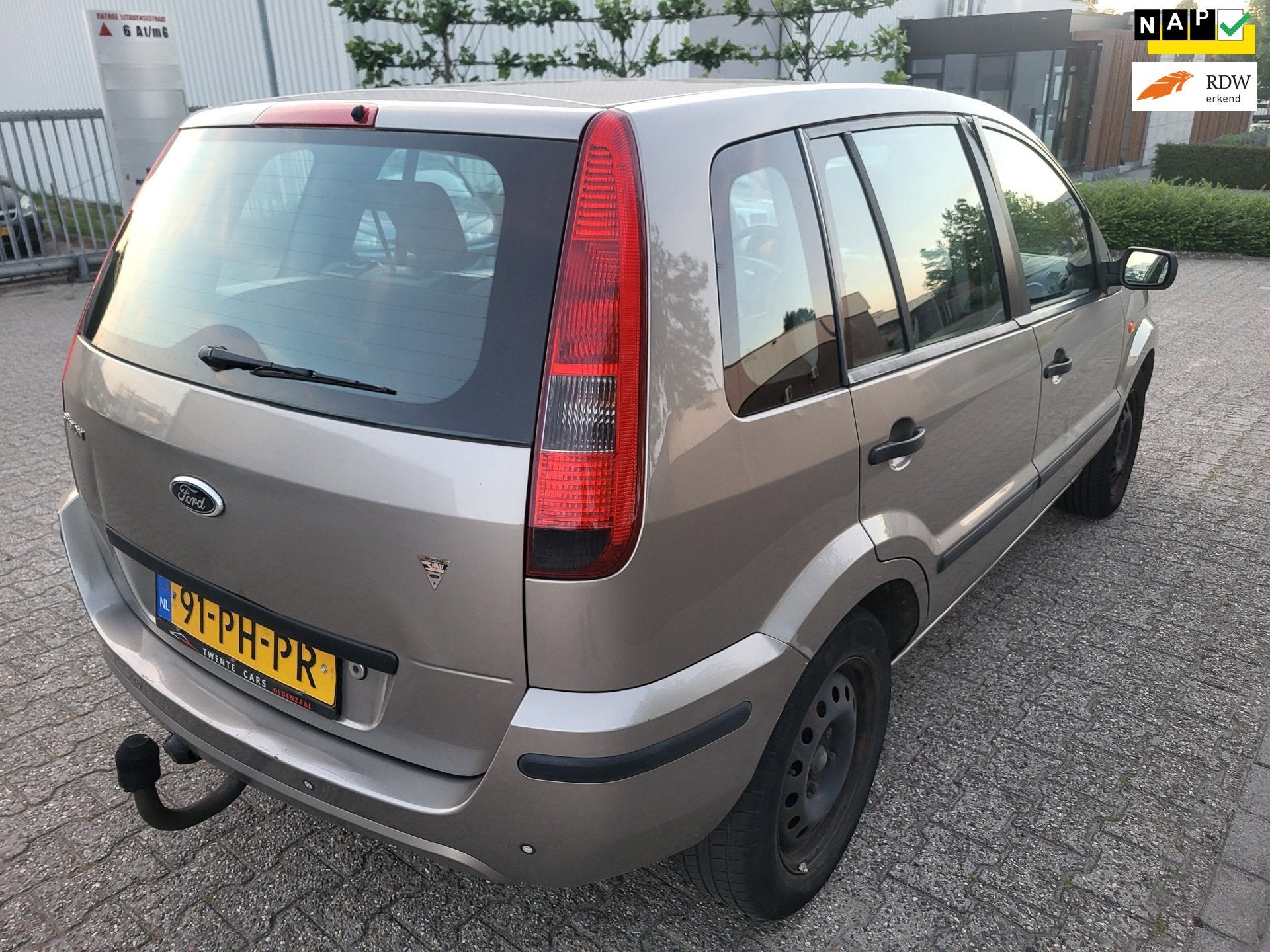 Ford Fusion 1.4-16V Ghia APK 31-1-2027 AIRCO 950,-, Gebruikt, Origineel Nederlands, Bedrijf, Handgeschakeld