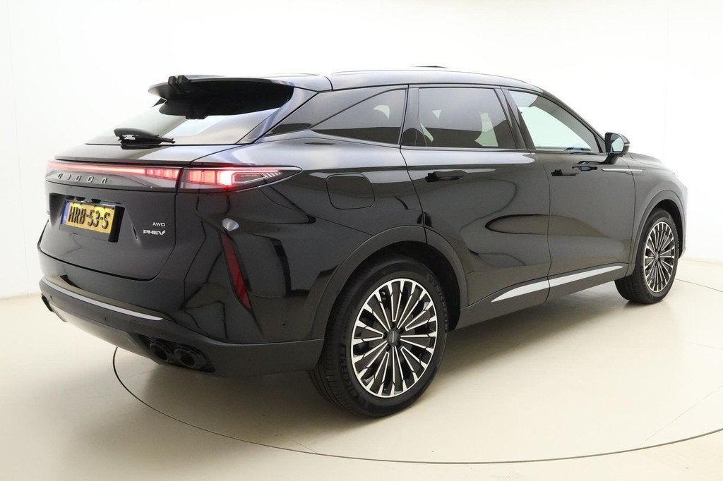 Omoda 9 1.5T-GDi SHS-P Premium Hybride automaat | Lederen be, Auto's, Overige Auto's, Automaat, 4 cilinders, Zwart, Bedrijf