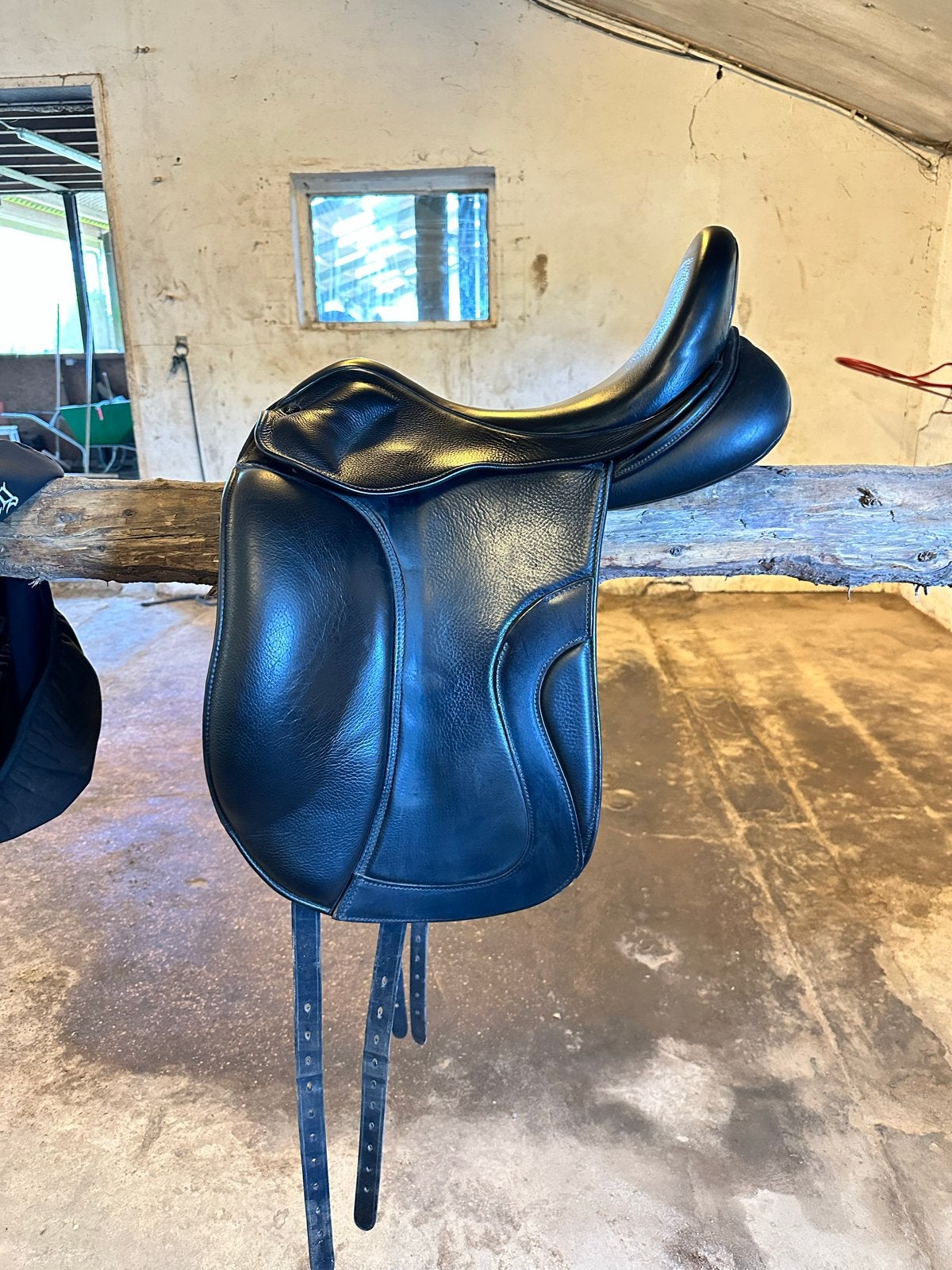 Kingsley zadel D4 18 inch mw boom, Dieren en Toebehoren, Paarden en Pony's | Zadels, Ophalen of Verzenden, Gebruikt, Dressuur