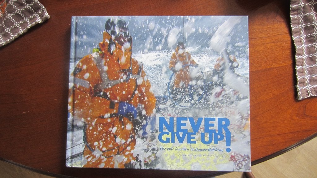 Never give up.(Volvo Ocean Race,Telefonica Blue), Ophalen of Verzenden, Zo goed als nieuw, Watersport en Hengelsport
