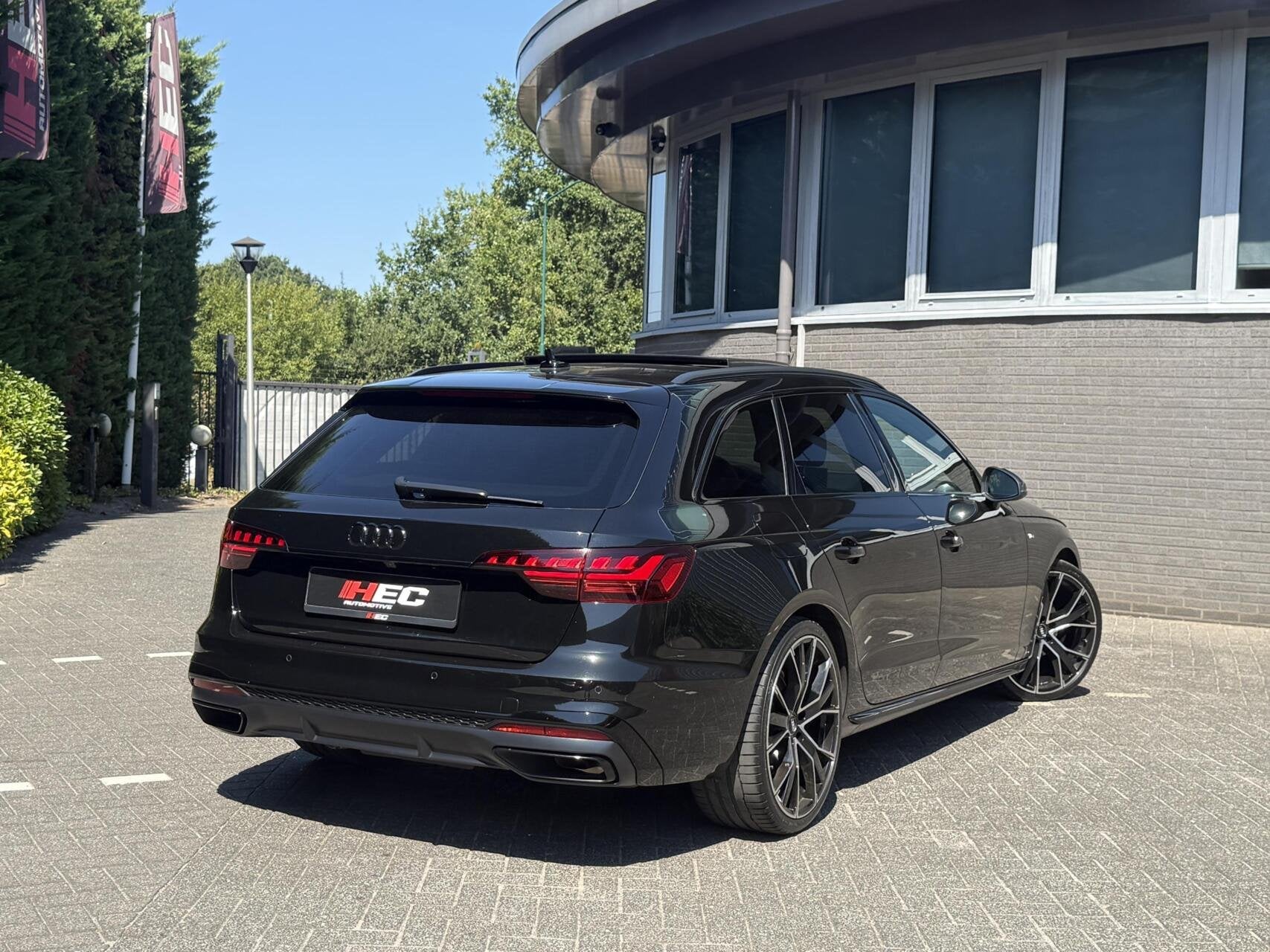 Foto 6 van Audi A4 Avant 35 TFSI S edition Pano|Sfeer|Camera