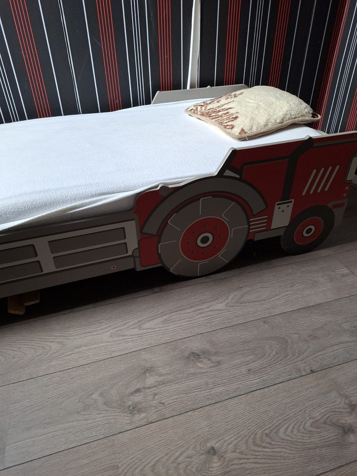 Kinderbed Tractor - Stoer en Comfortabel, Kinderen en Baby's, Lattenbodem, Gebruikt, 70 tot 85 cm, Ophalen of Verzenden