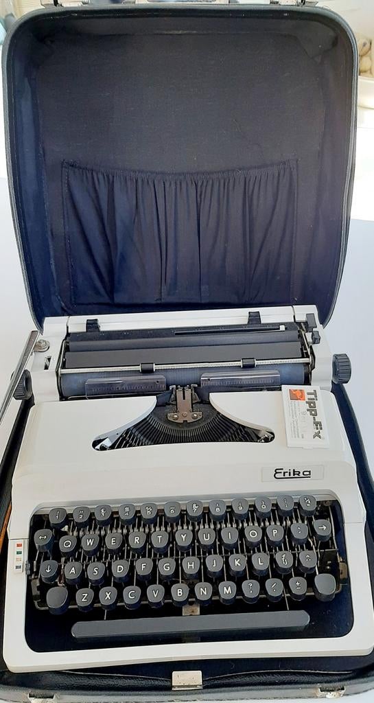 Witte Erika type machine + koffer, Diversen, Typemachines, Ophalen, Gebruikt