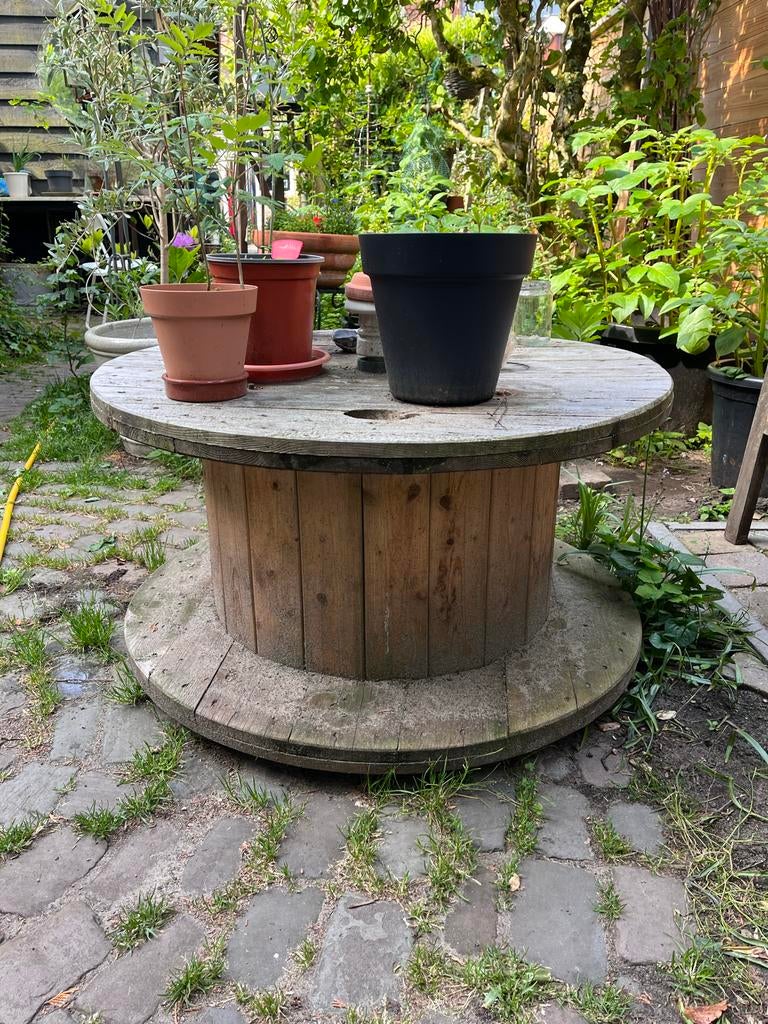 Oude kabelhaspel, Tuin en Terras, Tuintafels, Zo goed als nieuw, Rond, Hout, Ophalen