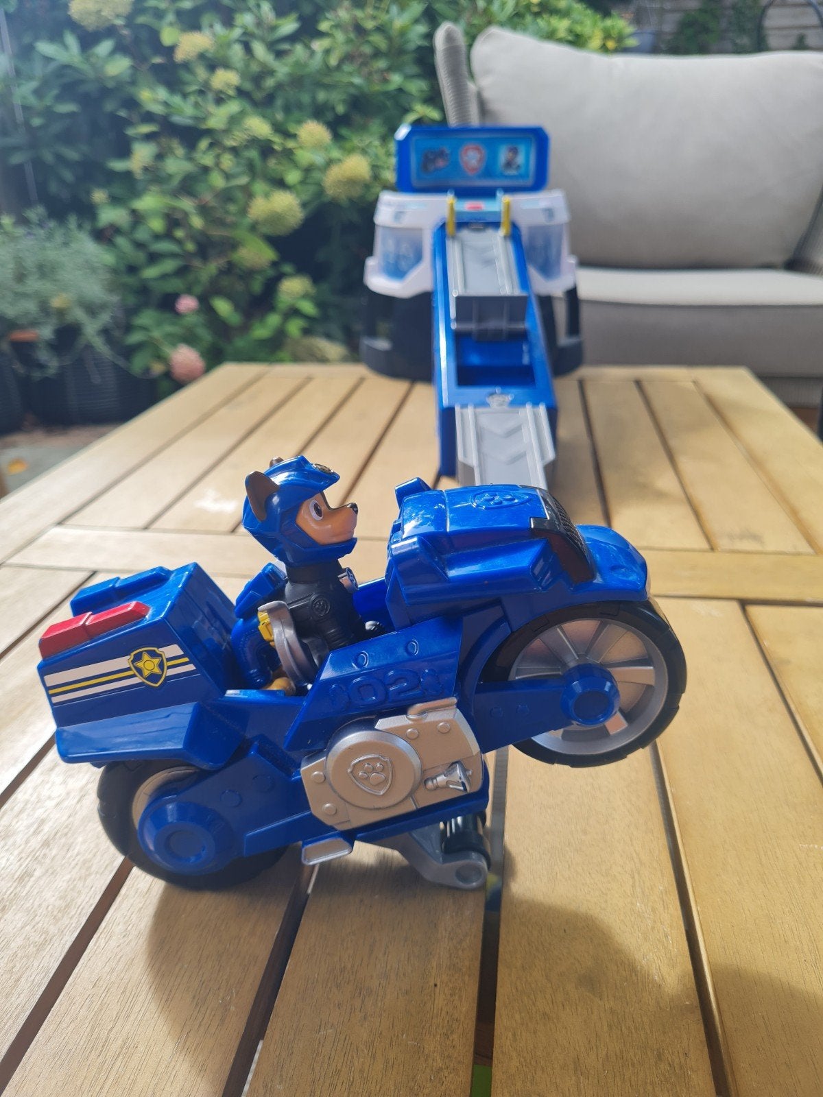 Paw Patrol Chase Motorbike Station Speelset, Ophalen of Verzenden, Gebruikt, Jongen of Meisje