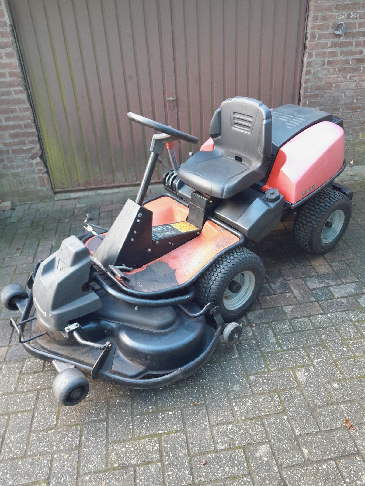 frontmaaier, Ophalen, Zo goed als nieuw