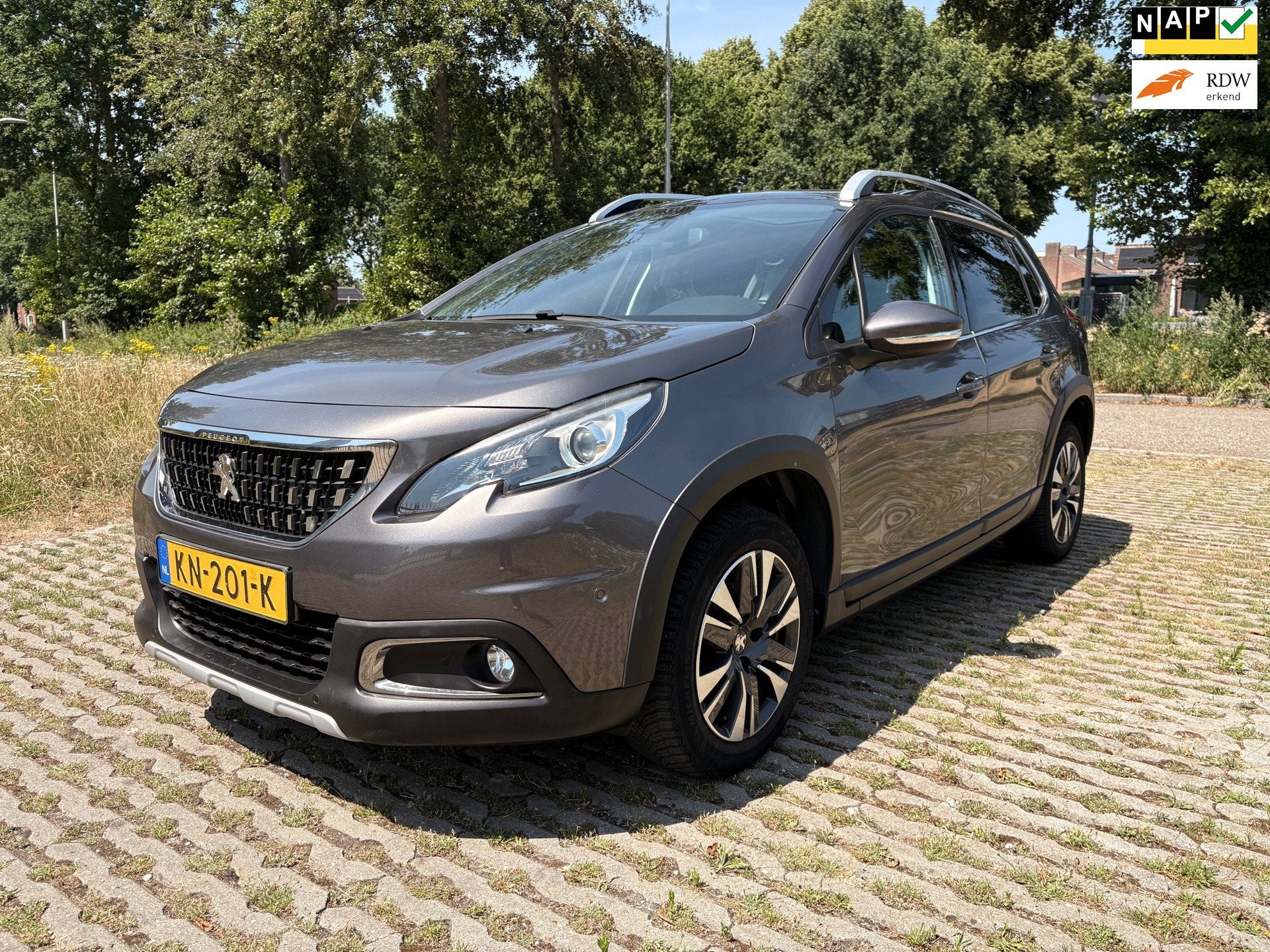 Peugeot 2008 1.2 PureTech Blue Lease Executive - automaat -, Auto's, 450 kg, Euro 6, 1199 cc, 82 pk