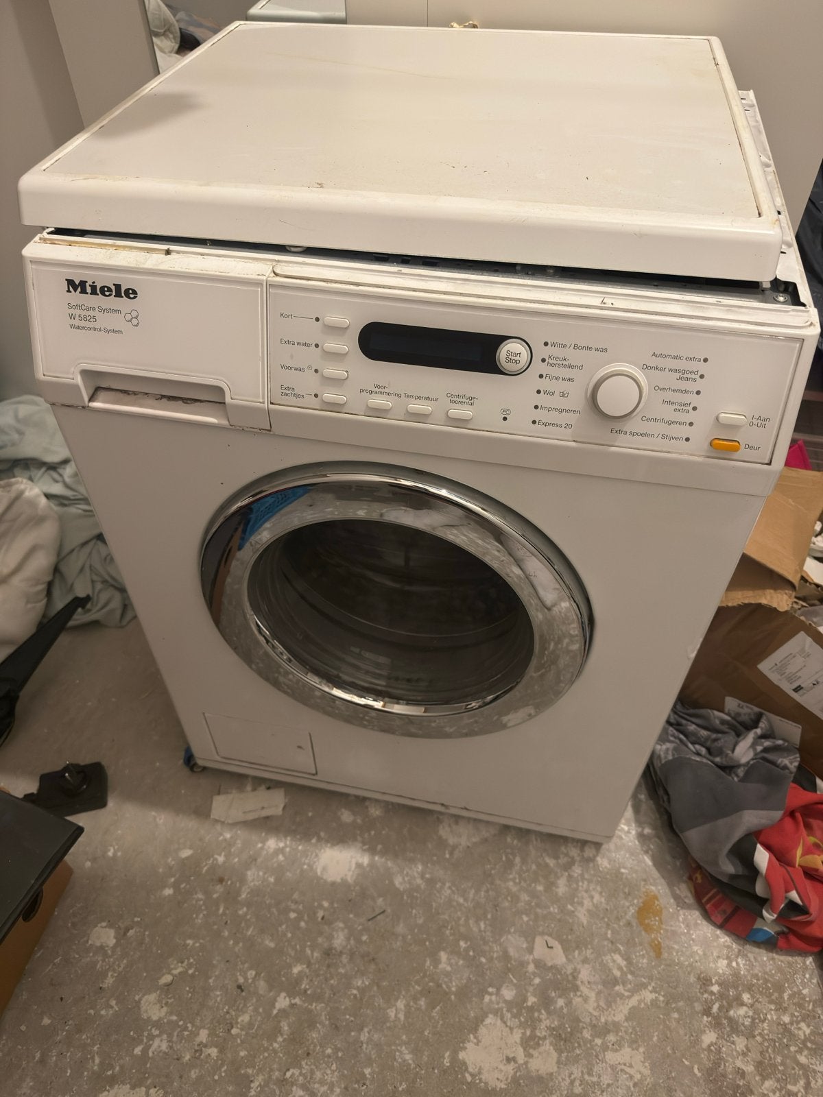 Miele W5825 Wasmachine voor onderdelen, Witgoed en Apparatuur, Ophalen of Verzenden, Niet werkend, Voorlader