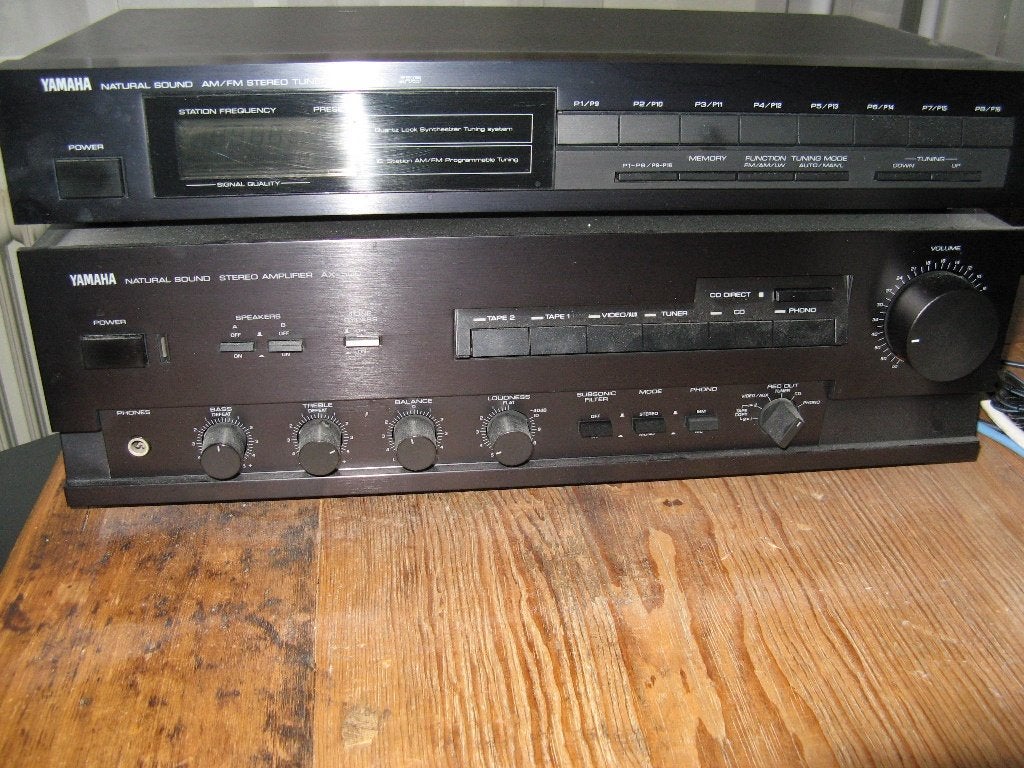 Foto 12 van Yamaha AX -500 versterker, am/fm tuner TX -L400