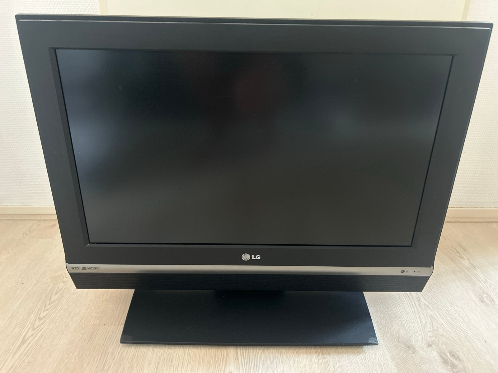 LG 26LC2R LCD TV - 66 cm Beelddiagonaal, Ophalen, Gebruikt, 50 Hz, LG