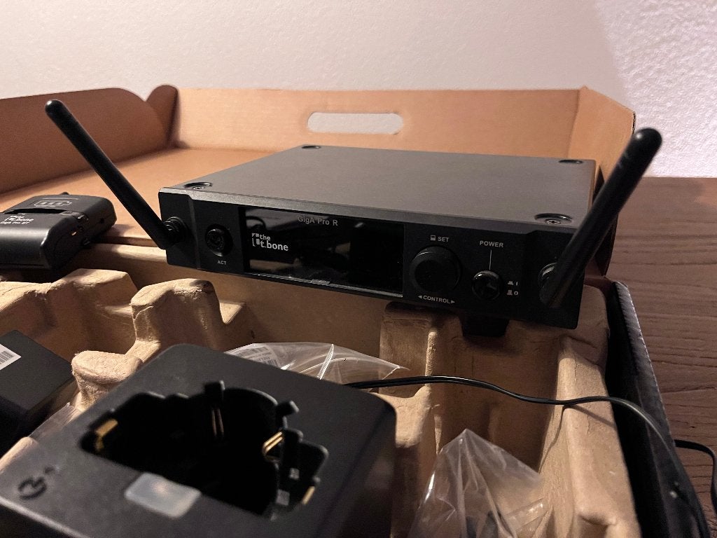 Laatste kans: draadloos gitaar/bas spelen, Ophalen of Verzenden, Zo goed als nieuw, Overige typen, Draadloos