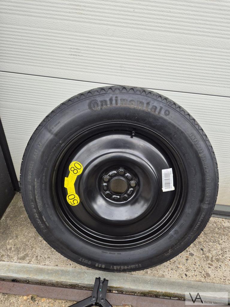 Range Rover Evoque / Lynk & co 01 thuiskomer MET KRIK €200, Gebruikt, -, -, Banden en Velgen