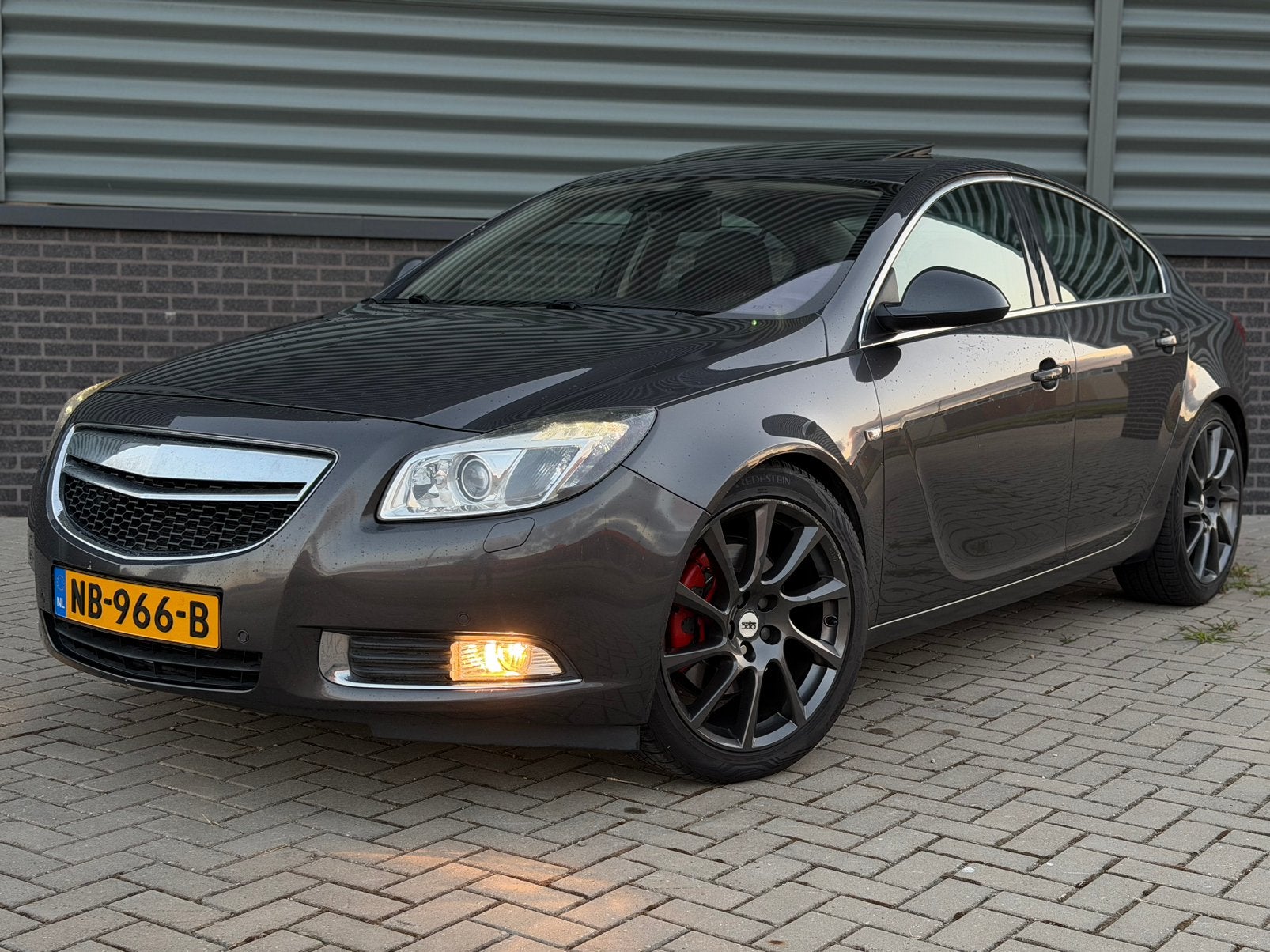 Opel Insignia - 2.8 T - 4x4 - Automaat - Executive - Pano !, Automaat, Euro 5, 1800 kg, Zwart