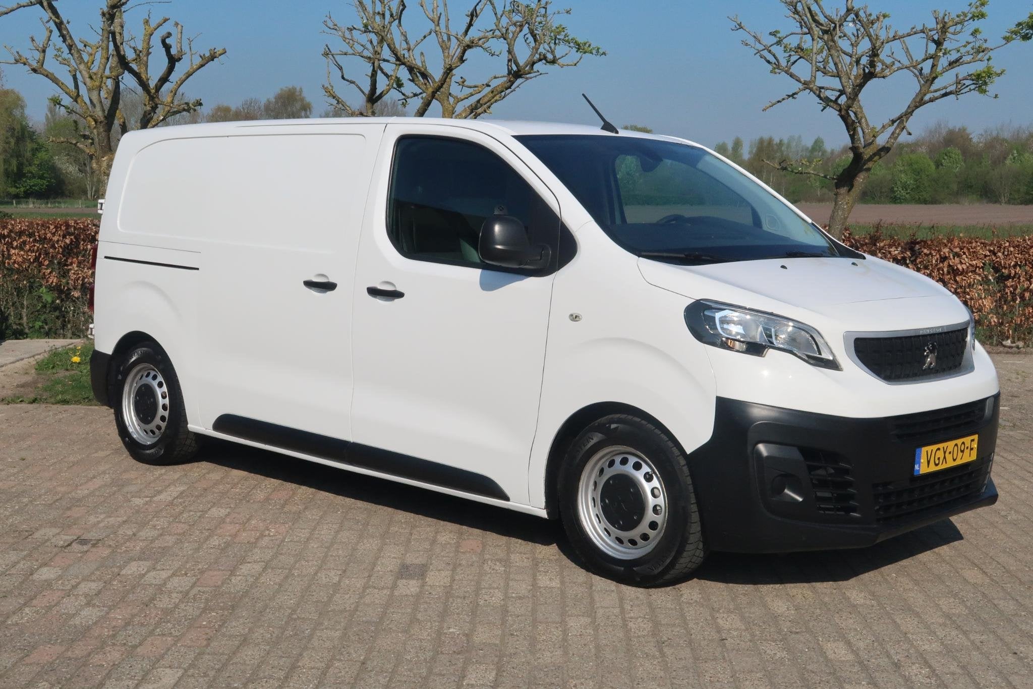 Peugeot Expert 1.5 BlueHDI 100 Standard Premium LENGTE 2 L2H, Auto's, Voorwielaandrijving, Dealer onderhouden, Met garantie (alle)