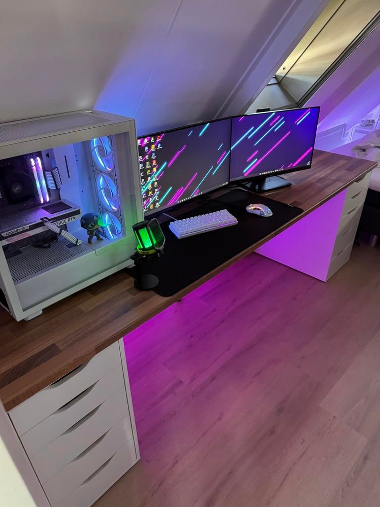 Game Pc met Rtx 4060, Computers en Software, Desktop Pc's, Zo goed als nieuw, 4 Ghz of meer, SSD, 32 GB, Met videokaart, Met monitor