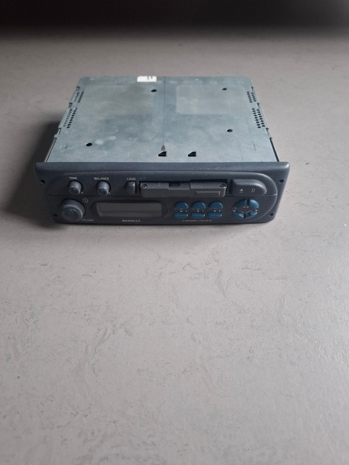Renault Twingo Grundig radio casette 1993-1997, Auto diversen, Autoradio's, Ophalen of Verzenden, Gebruikt