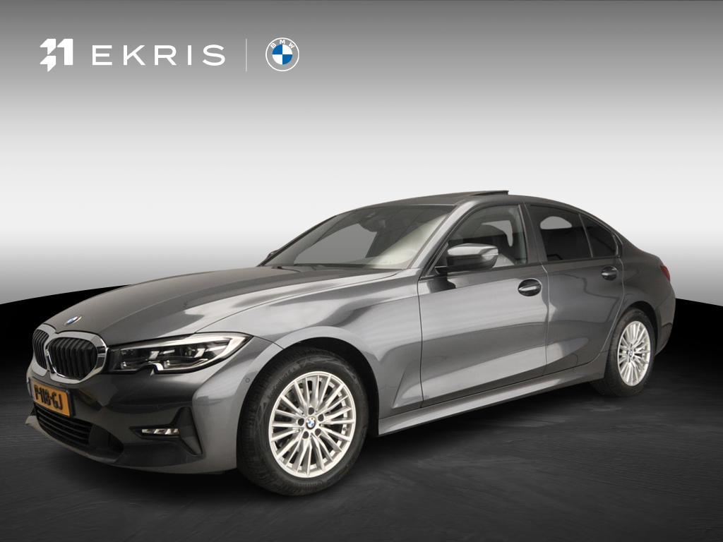 BMW 3 Serie Sedan 318i | LED | Navigatie | Schuifdak | Sport, Automaat, Gebruikt, 1465 kg, Bedrijf