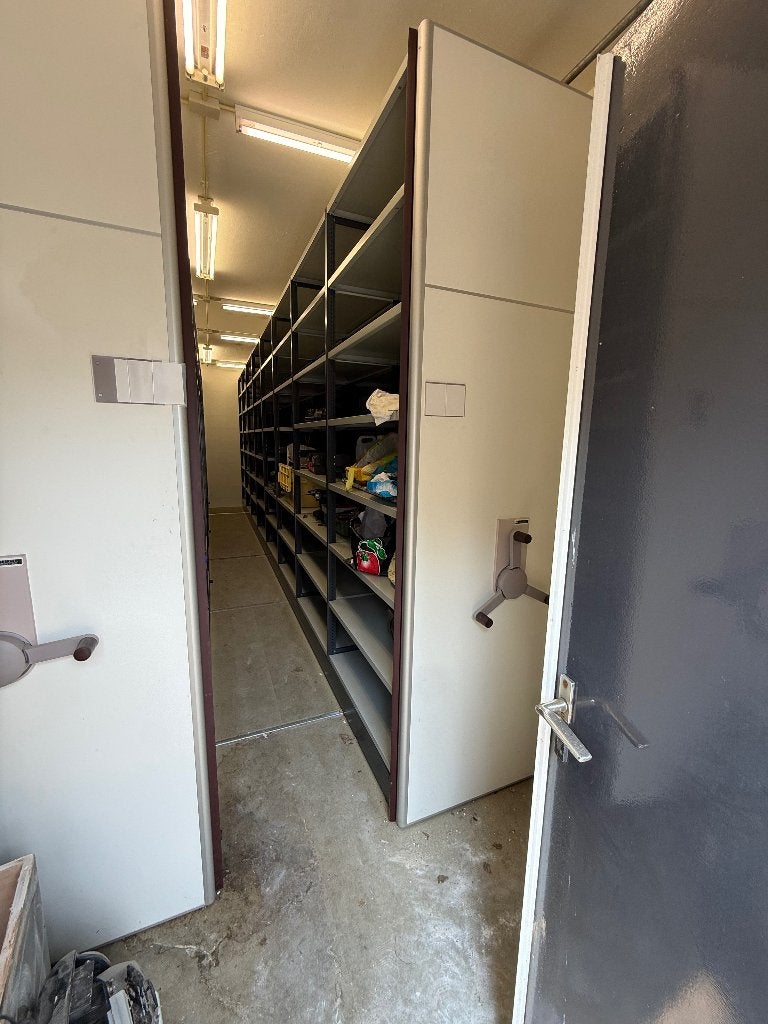 Grote (archief)kast op rails 800cm x 300cm, Ophalen, Gebruikt, 200 cm of meer, 200 cm of meer