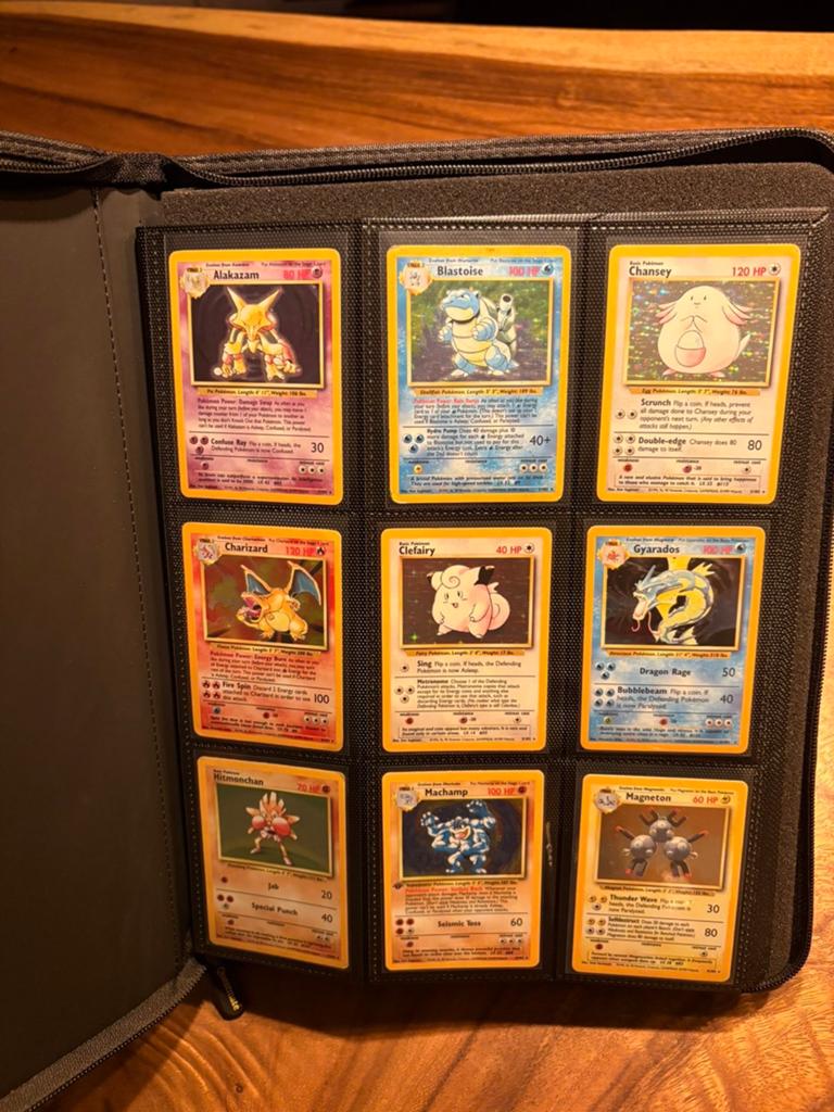 Pokemon base set engels compleet, Hobby en Vrije tijd, Verzamelkaartspellen | Pokémon, Ophalen of Verzenden, Zo goed als nieuw
