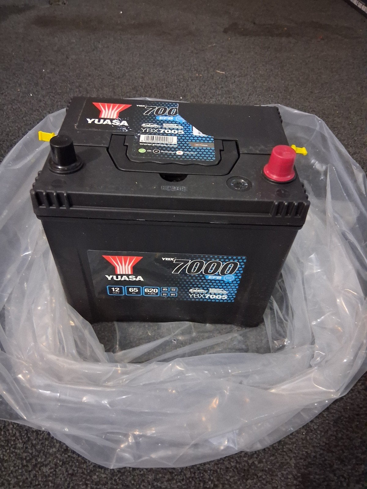 Nieuwe Yuasa YBX7005 EFB Start-Stop accu 12V 65Ah 620A, Ophalen, Nieuw