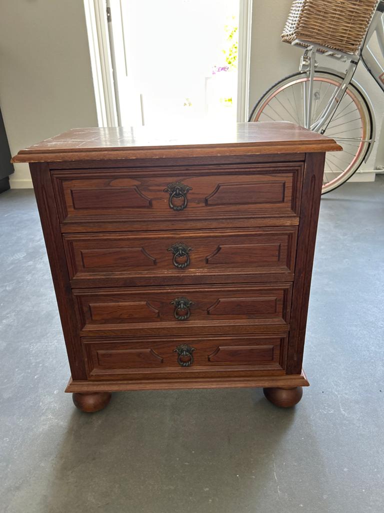 Vintage Houten ladekastje met 4 Laden, Huis en Inrichting, Ophalen, Minder dan 50 cm, Gebruikt, 3 of 4 laden