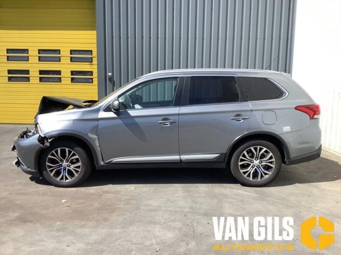 Mitsubishi Outlander Outlander (GF/GG), SUV, 2012 / 2022 2.0, Mitsubishi Motors Europe B.V., Mcie.communications@org.mitsubishicorp.com