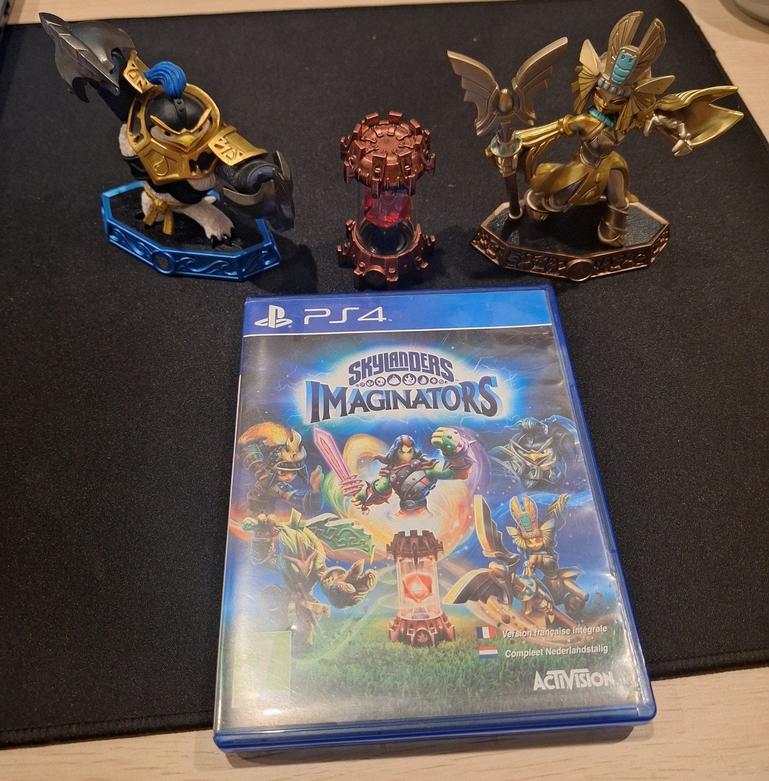 Skylanders Imaginators PS4 + 2 figuren + Creation Crystal, Avontuur en Actie, Gebruikt, 2 spelers, Eén computer