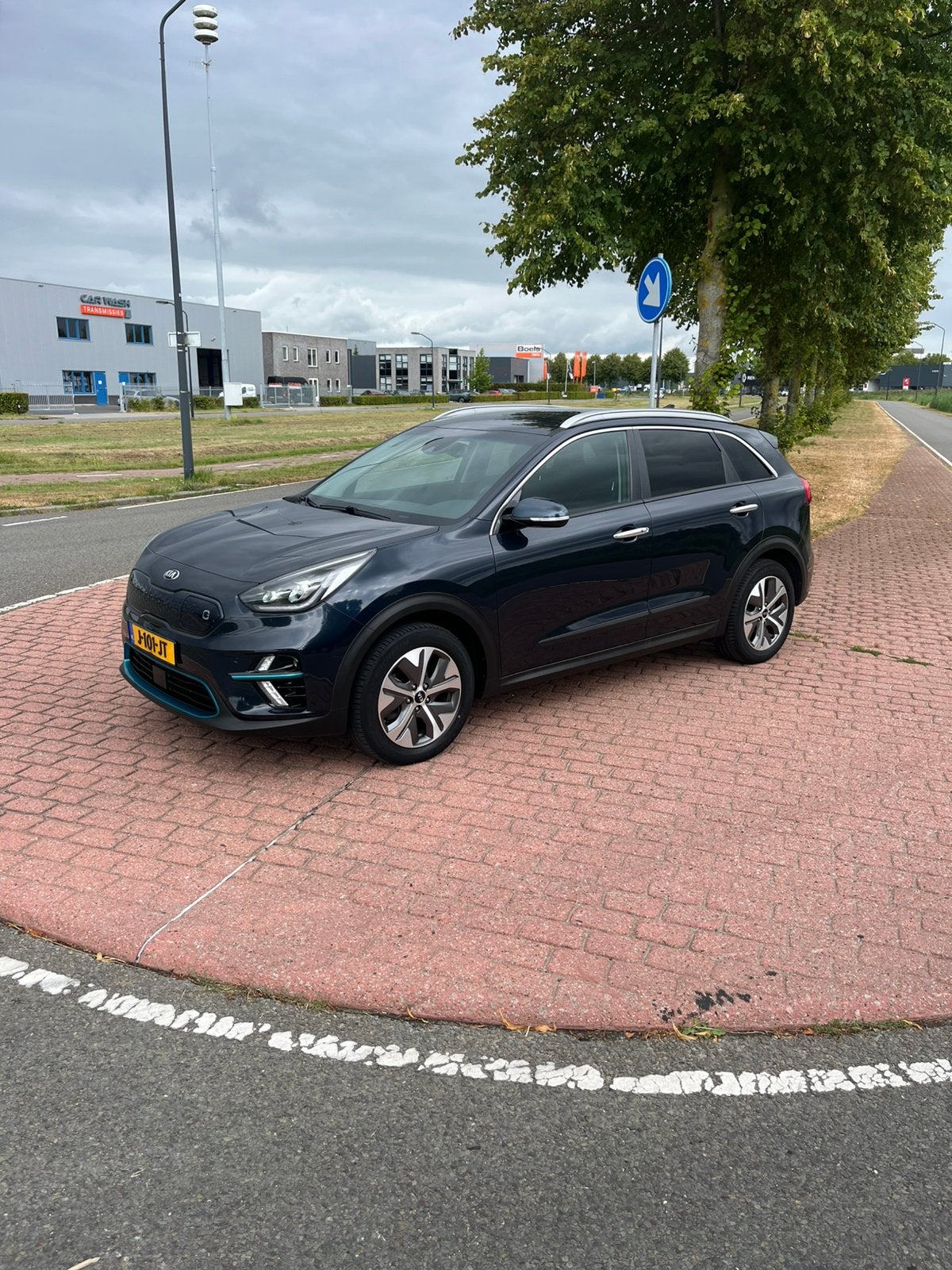 Kia Niro Elektrisch 204pk Aut 2020 Blauw, Auto's, Kia, 1712 kg, Blauw, Origineel Nederlands, Elektrisch