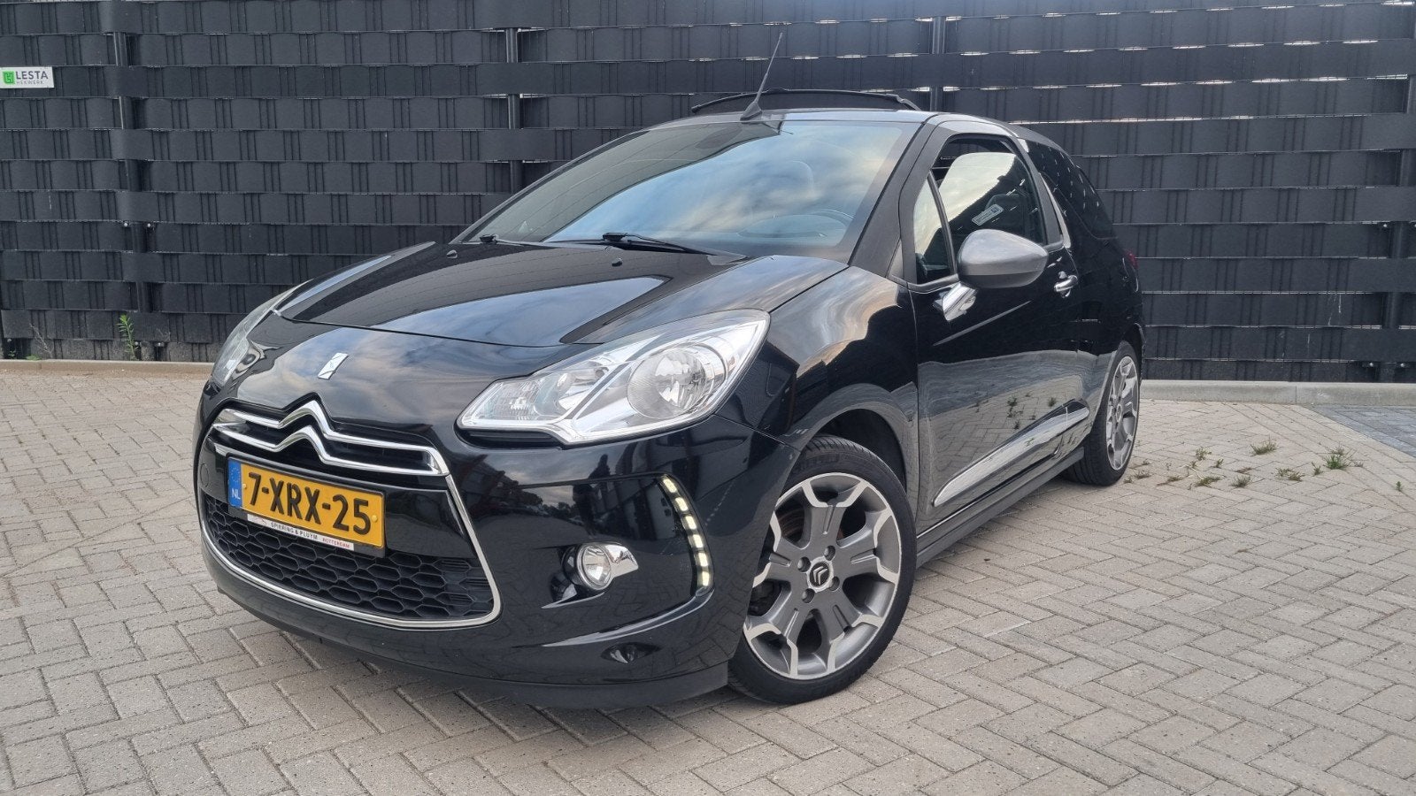 Citroën DS3 1.6 THP Cabrio 2013 Zwart, Auto's, Citroën, Particulier, DS3, ABS, Airbags, Airconditioning, Automatische klimaatregeling