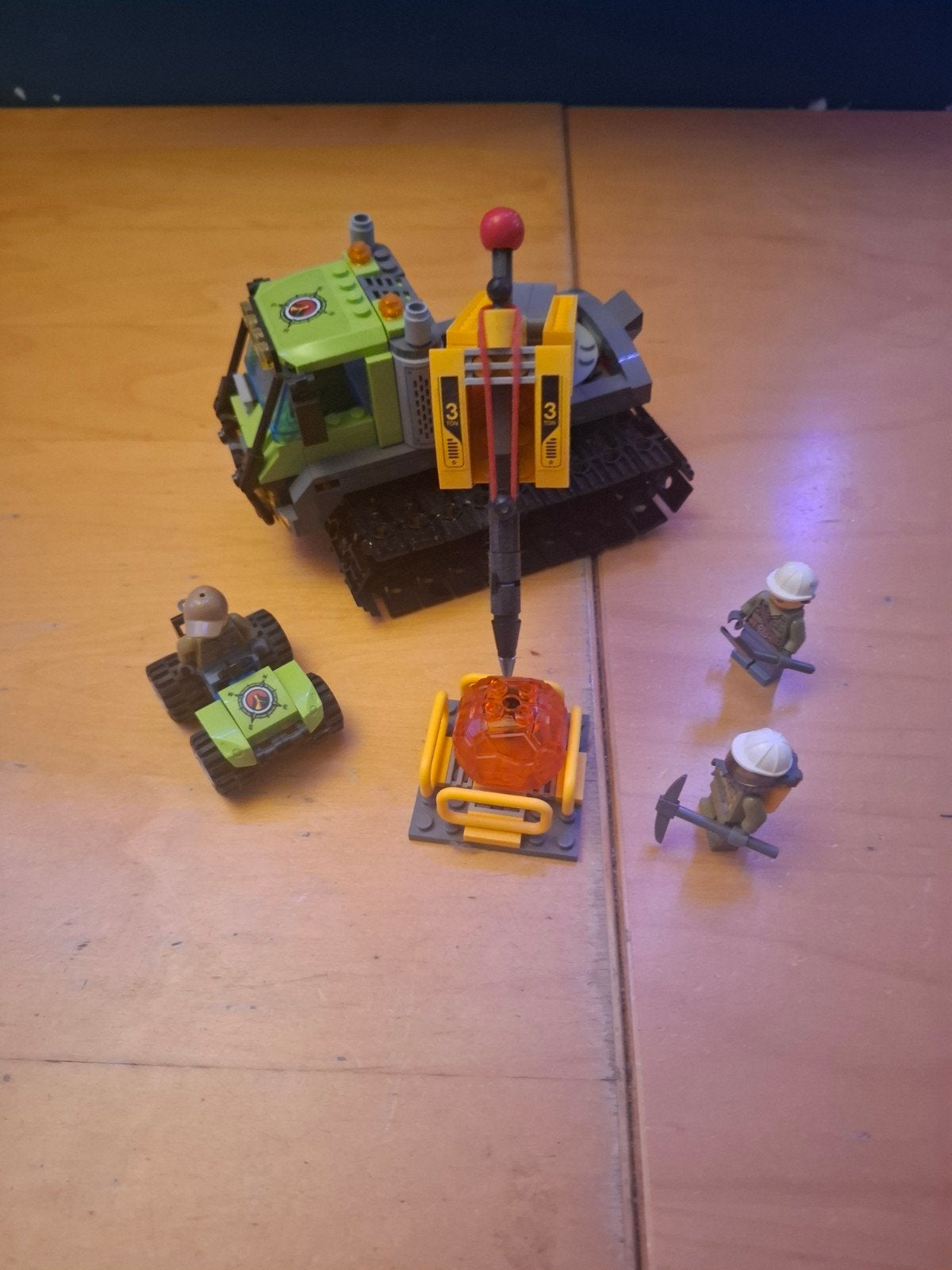 Lego City Vulkaanrupsvoertuig met minifiguren, City, Lego, Ophalen of Verzenden, Zo goed als nieuw