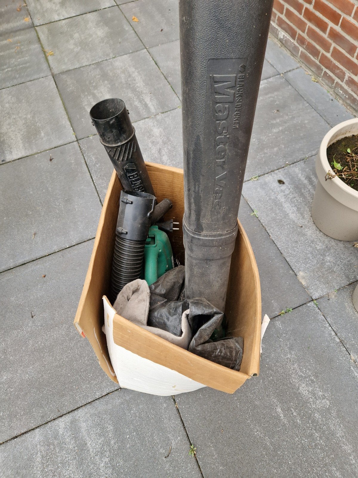 Black & Decker Bladblazer - Goed Werkend, Ophalen, Met versnipperfunctie, Gebruikt, Handgedragen