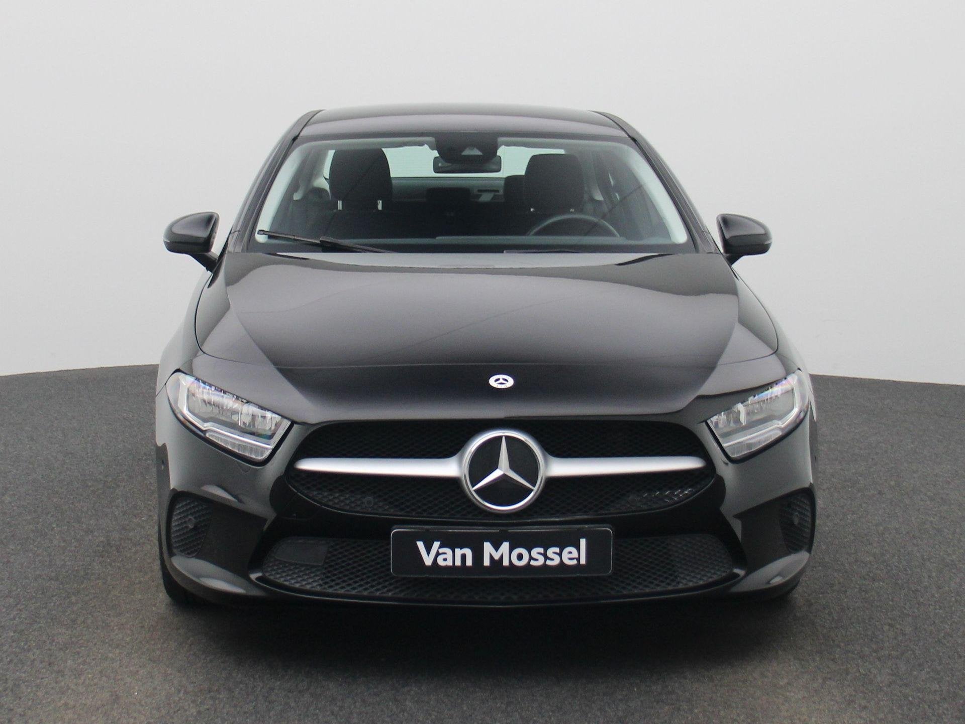 Mercedes-Benz A-klasse 200 d SEDAN | AUTOMAAT | NAVIGATIE |, 12 maanden, Stof, Gebruikt, 4 cilinders