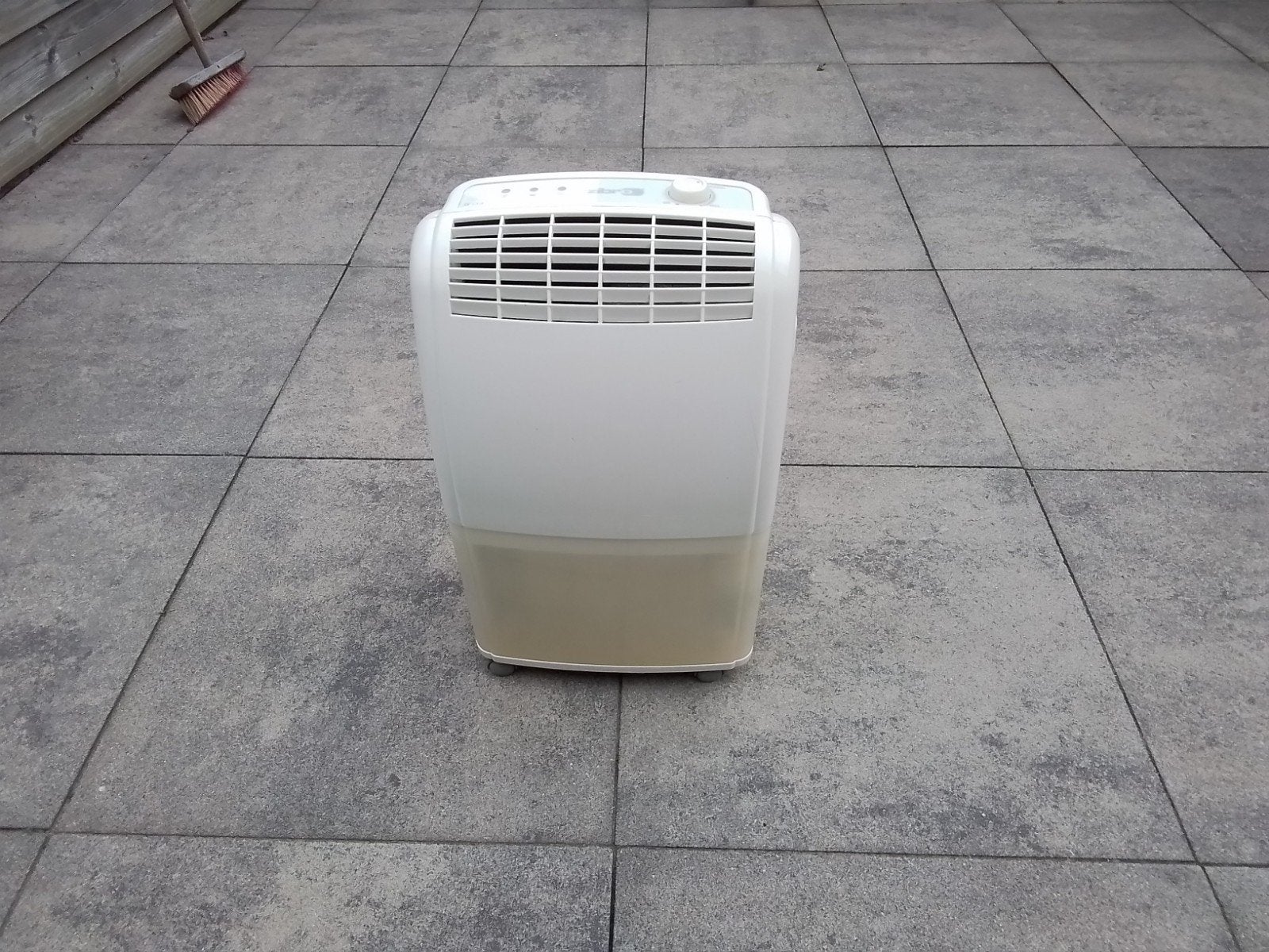 luchtontvochter, Ophalen, Gebruikt, Ventilator