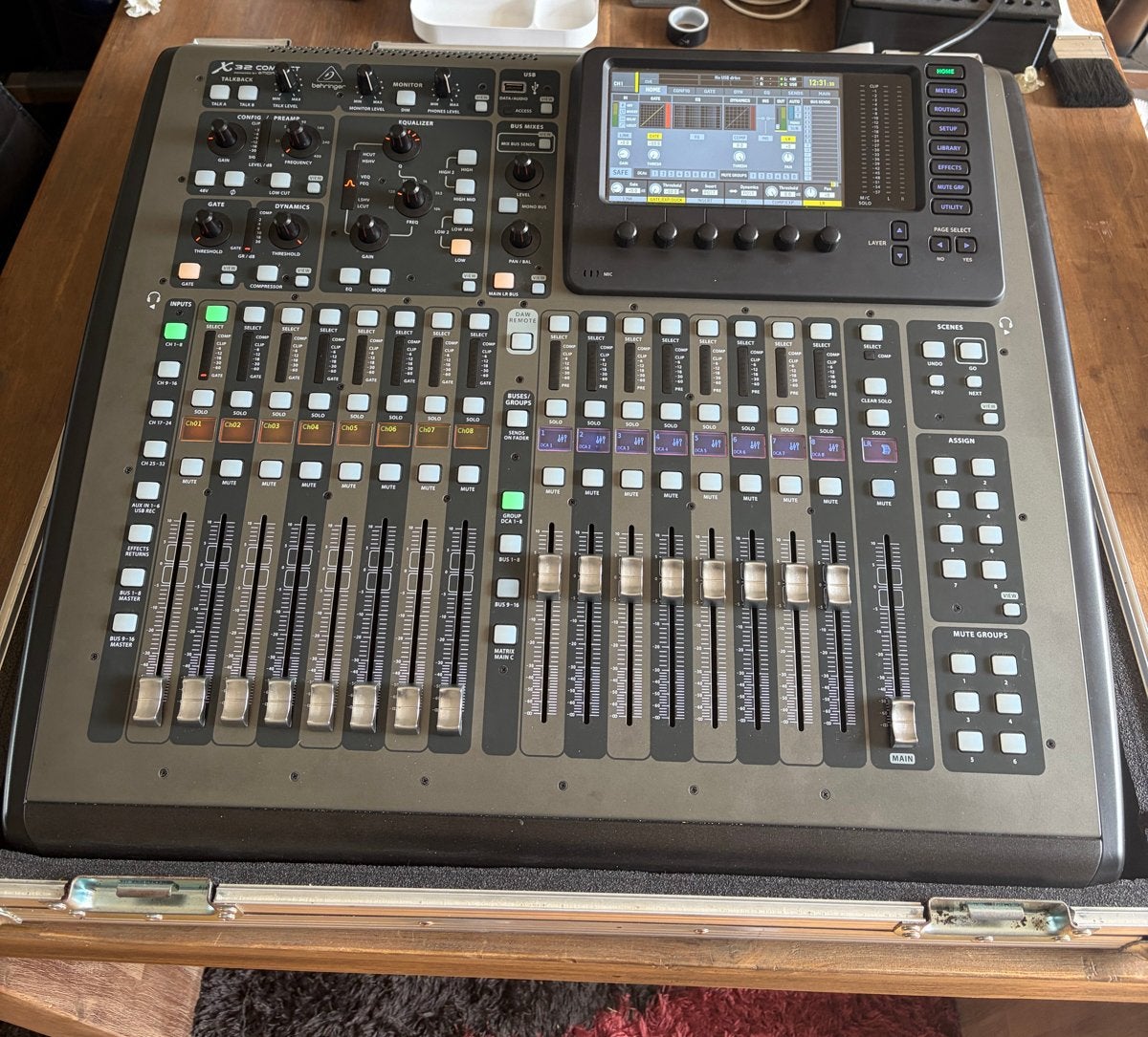 Behringer X32 Compact Digitale Mixer met Flightcase, Muziek en Instrumenten, Mengpanelen, Ophalen