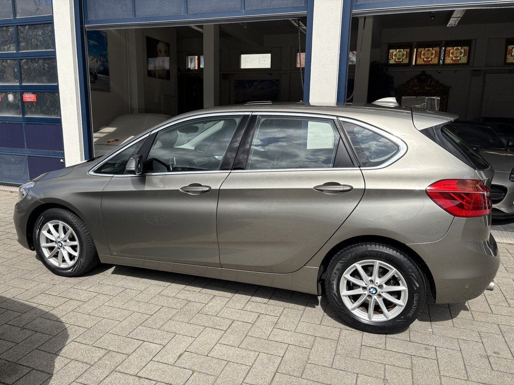 BMW 2 Serie Active Tourer 218d Corporate Lease Essential AUT, Euro 6, 4 cilinders, 150 pk, Origineel Nederlands