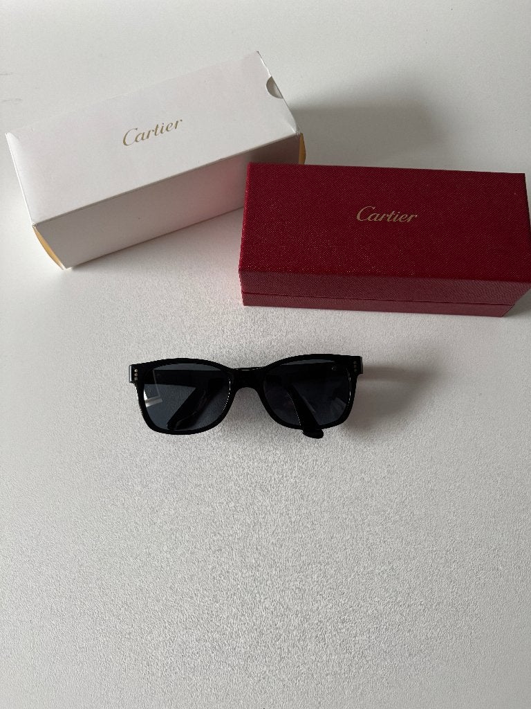 CARTIER ZONNEBRIL, Sieraden, Tassen en Uiterlijk, Zonnebrillen en Brillen | Heren, Zonnebril, Zwart, Ophalen of Verzenden, Zo goed als nieuw