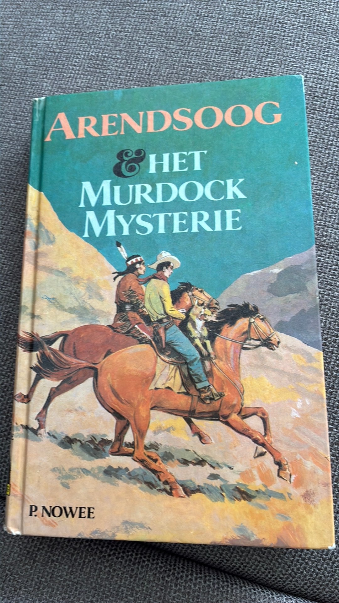 Arendsoog nummer 52 , 1e druk, Boeken, Ophalen, Gelezen